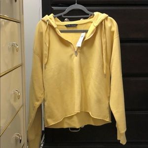 Abercrombie and Fitch - Yellow hooded quarter zip